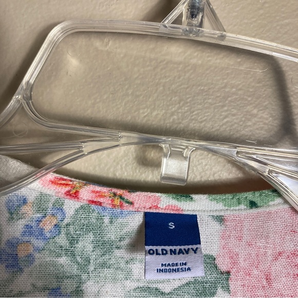 Old Navy Floral Puff-Sleeve Mini Wrap Dress - Picture 12 of 14